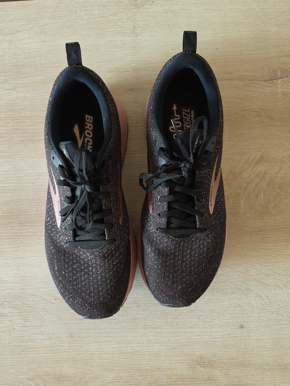 Brooks Revel 4 Women's Running Shoes Black Rose Gold Metallic Knit - Size 9.5